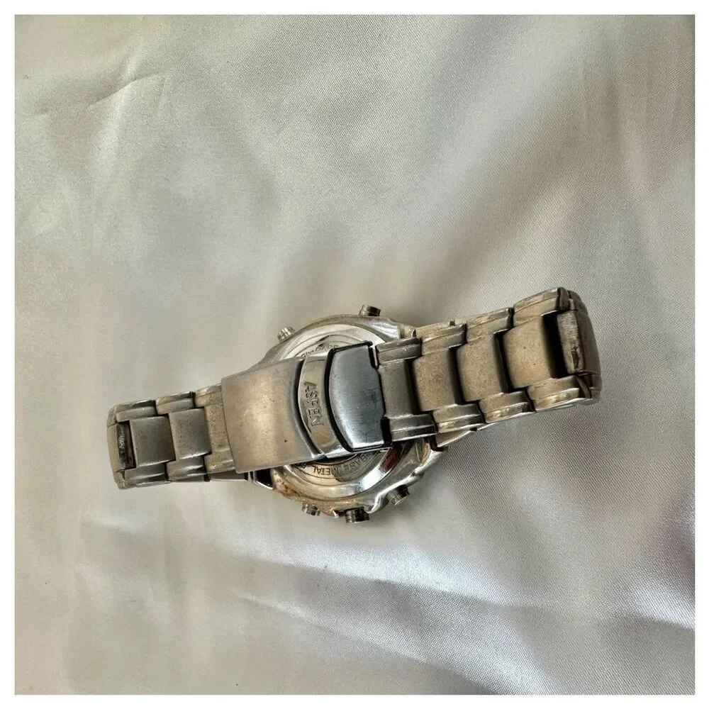 Aspen digital dial watch